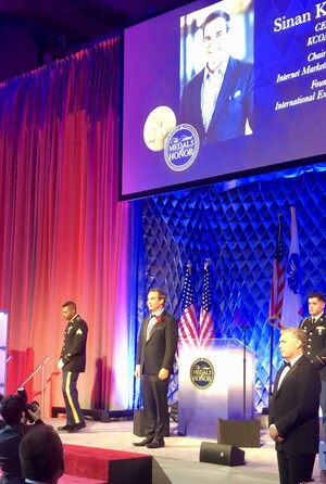 Marketing Executive and Entrepreneur Sinan Kanatsiz Receives Ellis Island Medal of Honor