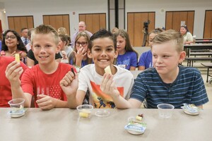 Bayer, Grimmway Farms Bring Salad Bars to Rosedale Union Schools