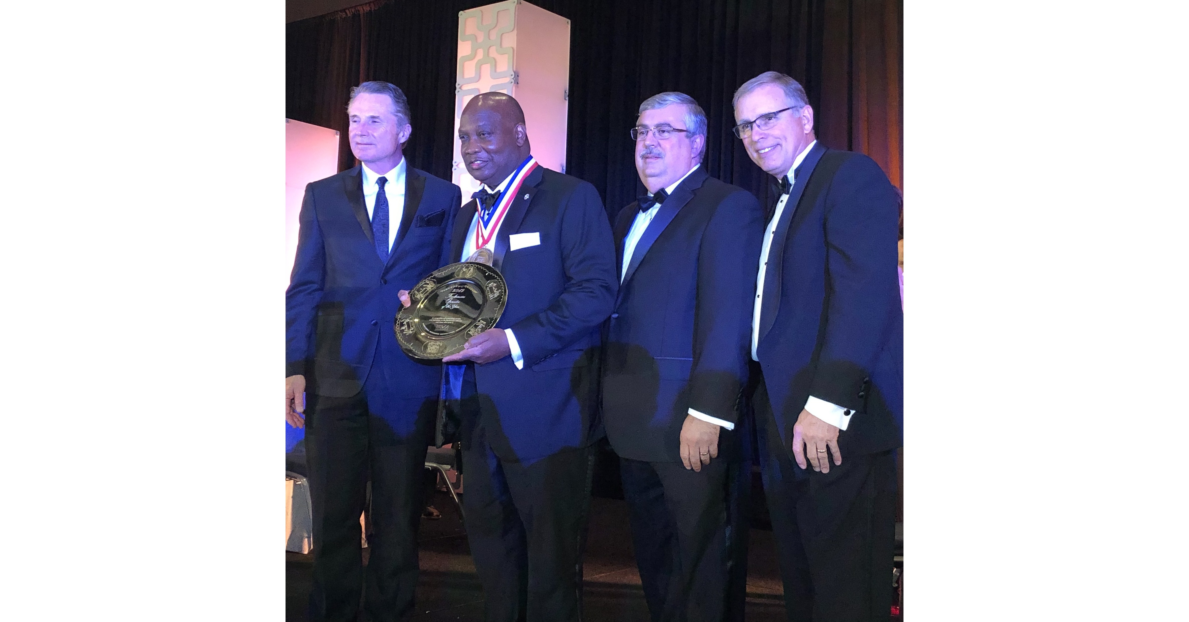 Regynald G. Washington Receives Foodservice Industry's Top Honor