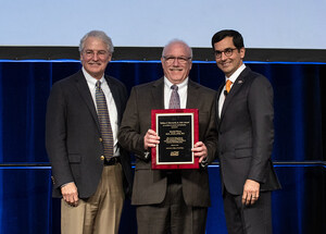 Dr. Daniel Picus Receives Thorwarth Award for Radiology Leadership