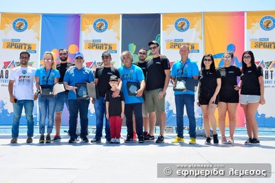 The Orbex team presenting commemorative awards to the Limassol Municipality organizers