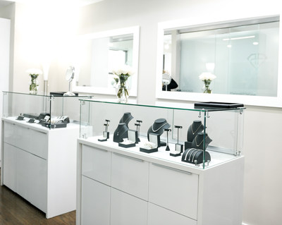 The Ada Diamonds New York Showroom features a wide selection of lab-grown custom jewelry and is located inside the Elizabeth Collective, the former Manhattan home of Elizabeth Taylor.