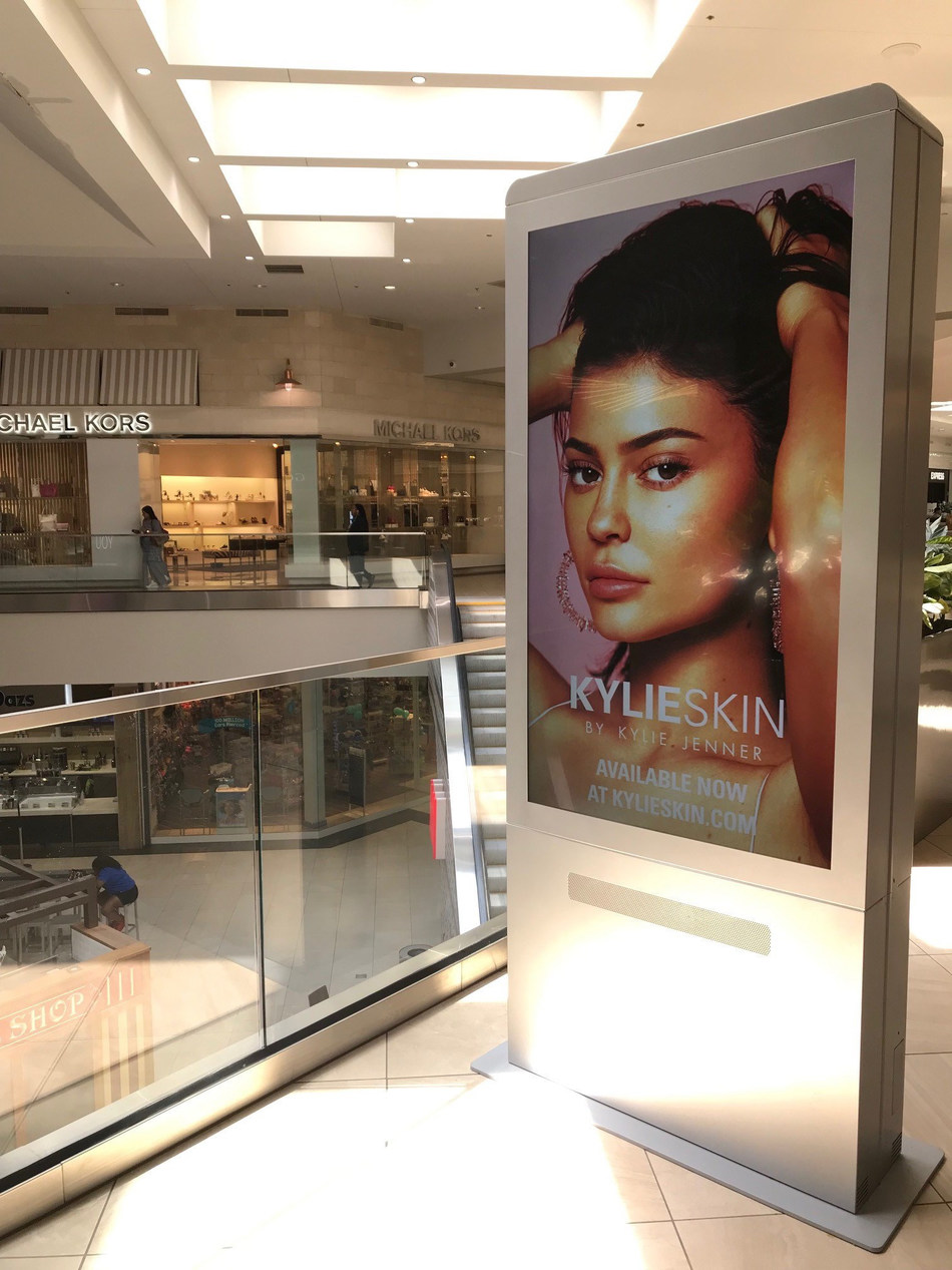 Adomni launches largestever programmatic billboard campaign with Kylie