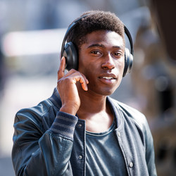 Bose ushers in a new era of headphones today with the wireless Noise Cancelling Headphones 700, featuring the biggest leap forward in headphones since the iconic QuietComfort.