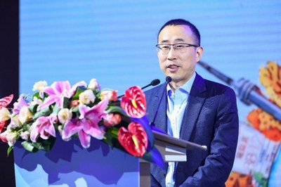 Lu Minfang, CEO of Mengniu Group, Speaks
