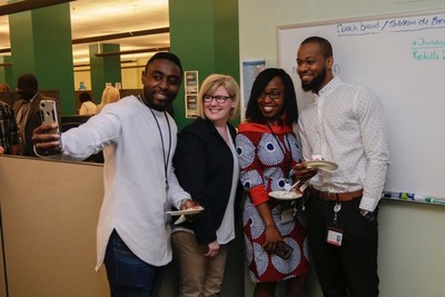 The Honourable Carla Qualtrough, Minister of Public Services and Procurement and Accessibility, takes photos with Public Service Pay Centre employees in Moncton, New Brunswick, Friday, May 31, 2019. (CNW Group/Public Services and Procurement Canada)