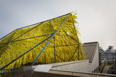 Oeuvre d'art  ciel ouvert Roof Line Garden, au Muse de la civilisation, Qubec. Photo : Marie-Jose Marcotte - Icne (Groupe CNW/Muse de la civilisation)
