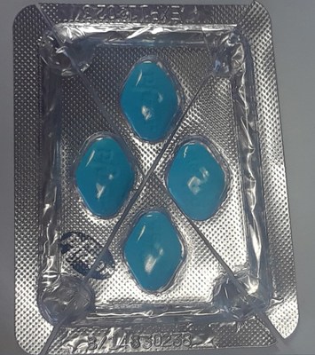 Emballage-coque de Viagra contrefait – devant (Groupe CNW/Santé Canada)