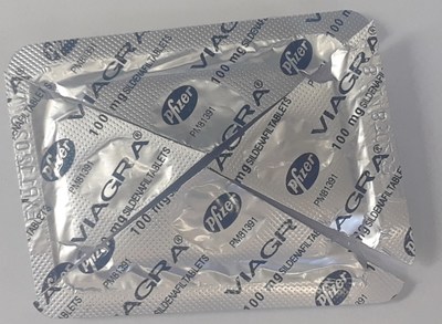 Emballage-coque de Viagra contrefait – arrière (Groupe CNW/Santé Canada)