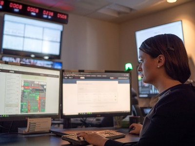 Blackline Safety provides an in-house 24/7 Safety Operations Center to support live monitoring and emergency response dispatch (CNW Group/Blackline Safety Corp.)