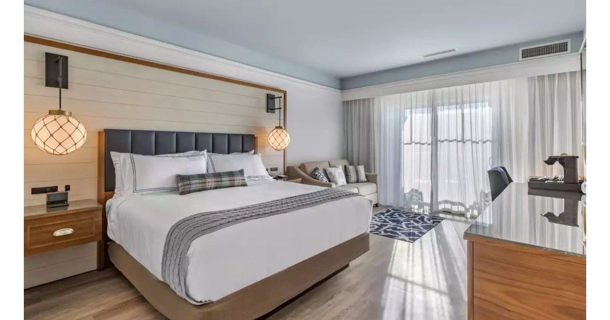 Choice Hotels Adds Waterfront Gem in 'America's Favorite Town'