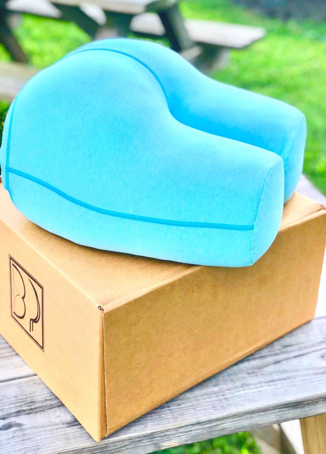 The World's First Bum Shaped Pillow for Sleeping has its Customers Delighted