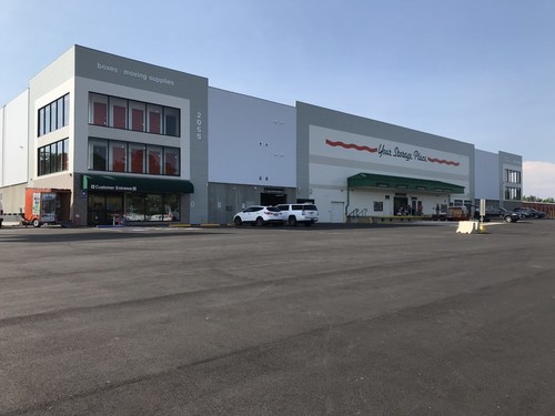 An impressive three-story U-Haul® facility opened on May 17 thanks to the Company’s acquisition of 20 acres at 2055 Avalon Parkway.