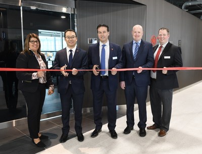 Air Canada Introduces Maple Leaf Lounge Express: Another Convenient Way to Work or Relax before Flying to the U.S. from Toronto Pearson (CNW Group/Air Canada)