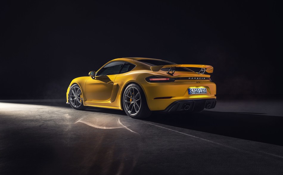 718 Cayman GT4