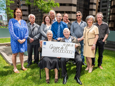 Les gagnants sont en compagnie de Lynne Roiter, prsidente et chef de la direction de Loto-Qubec ( droite), et d'Isabelle Jean, prsidente des oprations - Loteries et vice-prsidente aux affaires publiques ( gauche) ainsi que d'Yves Corbeil. (Groupe CNW/Loto-Qubec)