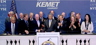 KEMET and Digi-Key representatives rang the New York Stock Exchange (NYSE) The Closing Bell® to celebrate KEMET’s 100 year anniversary.