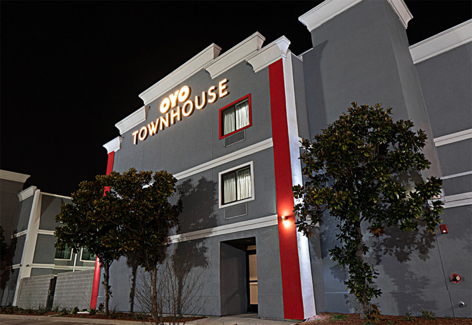 OYO Townhouse នៅ Dallas, TX ។ ប្រភព៖ OYO Hotels & Homes