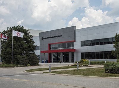 Toyota Motor Manufacturing Canada est reconnue parmi les meilleures usines automobiles au monde en remportant les prix Platine et Bronze 2019 pour la qualit d'usine de J.D. Power (Groupe CNW/Toyota Canada Inc.)
