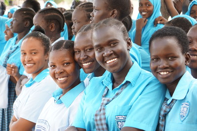 Des lves de l'cole secondaire pour filles Morneau Shepell, dans le camp de rfugis de Kakuma (Groupe CNW/Morneau Shepell Inc.)