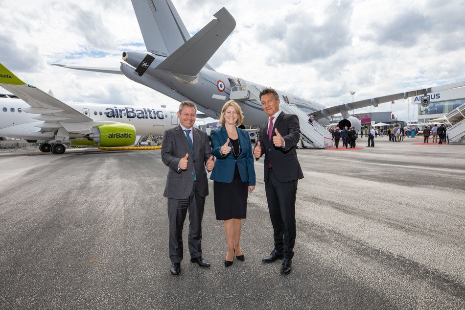 With an agreement in place to explore U.S. military tanking opportunities, Airbus and Lockheed Martin senior executive leaders met for some "tanker talk" during the 2019 Paris Air Show. The Airbus A330 Multi Role Tanker Transport (A330 MRTT) provided the perfect backdrop for the meeting with (l to r) Alberto Gutierrez, Head of Military Aircraft, Airbus Defence and Space; Michele Evans, Executive Vice President of Lockheed Martin Aeronautics, and Dirk Hoke, CEO of Airbus Defence and Space.