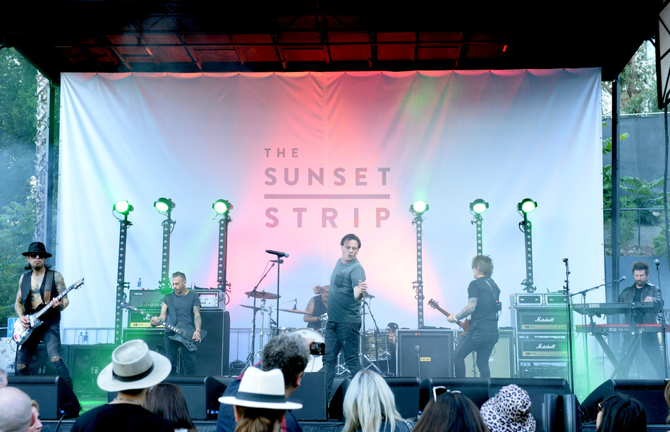 WEST HOLLYWOOD, CALIFORNIA - (L-R) Dave Navarro, Jason Christopher, Erik Eldenius, Donovan Leitch, Billy Morrison, and Paul Trudeau perfrom onstage at the Summer on Sunset Music and Event Series on June 22, 2019 in West Hollywood, California. (Photo by Vivien Killilea/Getty Images for West Hollywood Travel + Tourism Board)
Keywords: