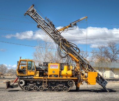 Photo is actual Schramm T685 Track Drill to be used at Bolo (CNW Group/Barrian Mining Corp.)