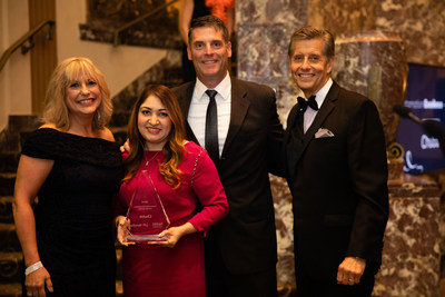 Kulsoom Gul, Platform Program Manager and leader of the Chubb Marketplace user experience accepts the 2019 Automation Excellence Award from NetVU at the recent Accelerate conference. Pictured, from left, are: Linda Dodson, NetVU Executive Director (Irving, TX); Kulsoom Gul, Chubb (Whitehouse Station, NJ); Michael Whitehead, Jr., AVP, Distribution Leader, Chubb Small Commercial (Cincinnati, OH); and Steven Aronson, CIC, President of Aronson Insurance (Needham, MA).