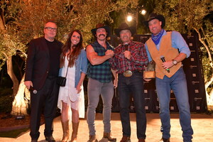 Gym Launch Co-Founders Pledge $1-Million to Arnold Schwarzenegger's 'After-School All-Stars'