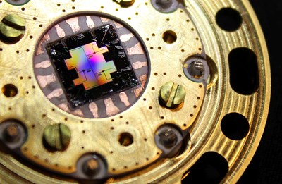 Quantum chip mounted on a sample holder (PRNewsfoto/IQM)