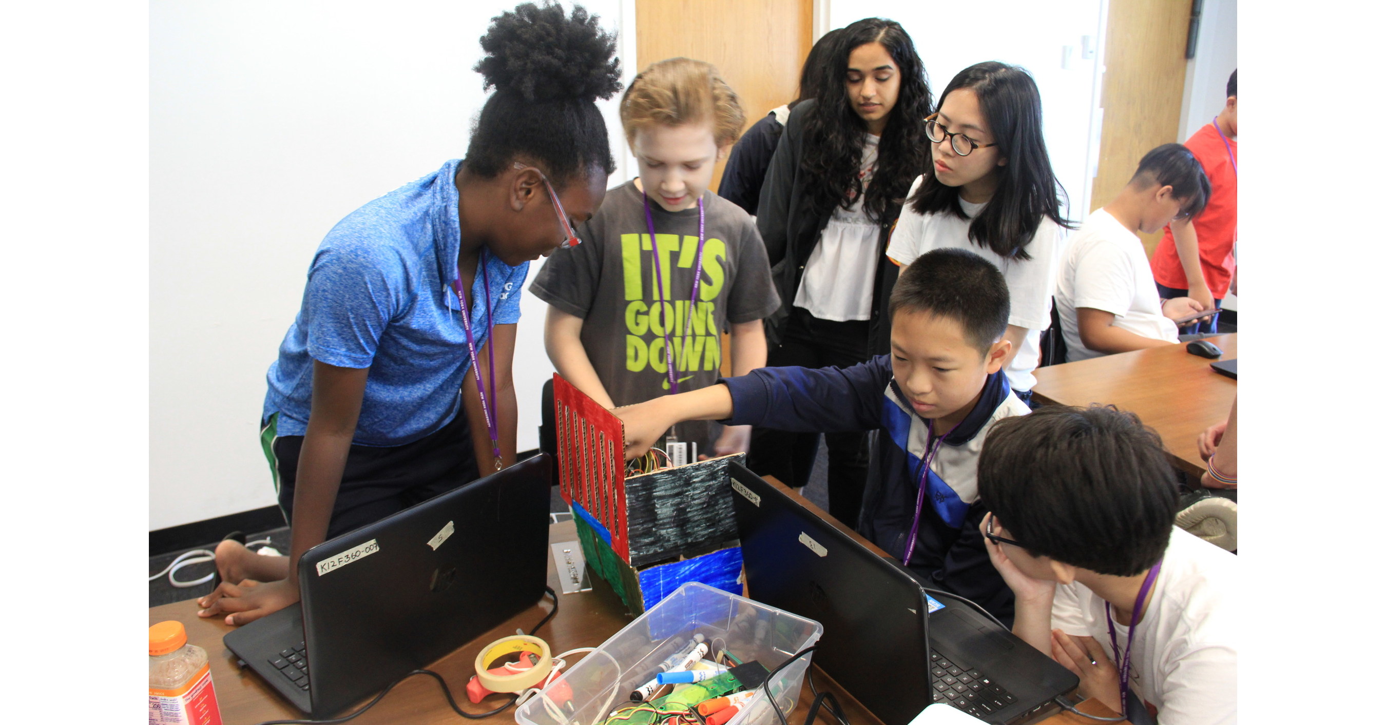 Students collaborate on smart cities tech