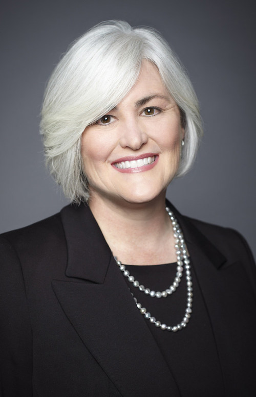 Chair Madeleine McDonough leads Shook, Hardy & Bacon, a premiere trial firm serving clients in the health, science and technology industries. Shook earned a "Best Law Firm for Women" ranking for the eighth time in the past dozen years. Working Mother magazine noted a new "Diversity Sponsor Award" developed by Shook that encourages attorneys to mentor diverse attorneys.