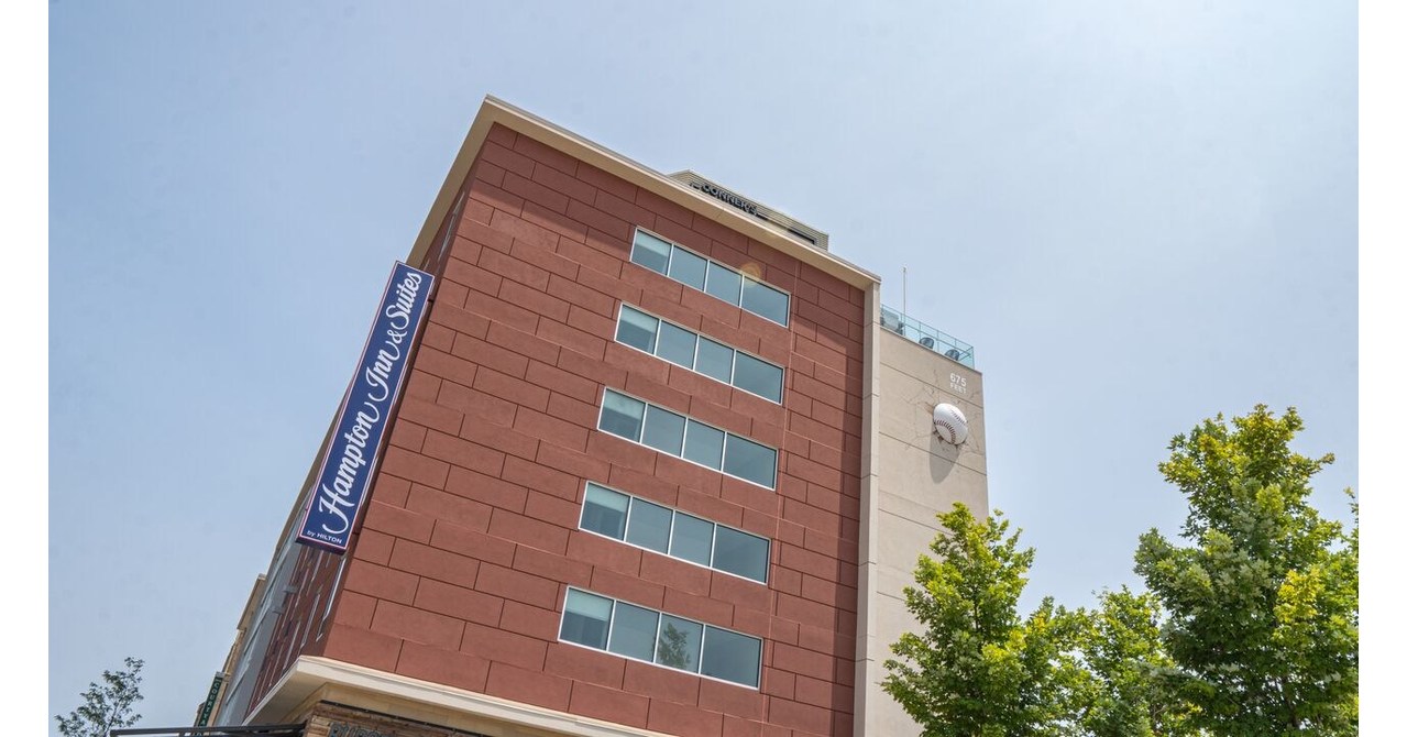 Hampton Inn & Suites by Hilton Fort Wayne Downtown Now Open