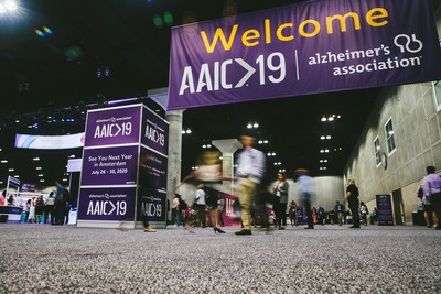 Conferência Internacional da Associação da Alzheimer de 2019 em Los Angeles; pesquisadores e cientistas, em grande número, relataram novos avanços na busca por melhor tratamento e prevenção da doença de Alzheimer. (PRNewsfoto/Alzheimer's Association)