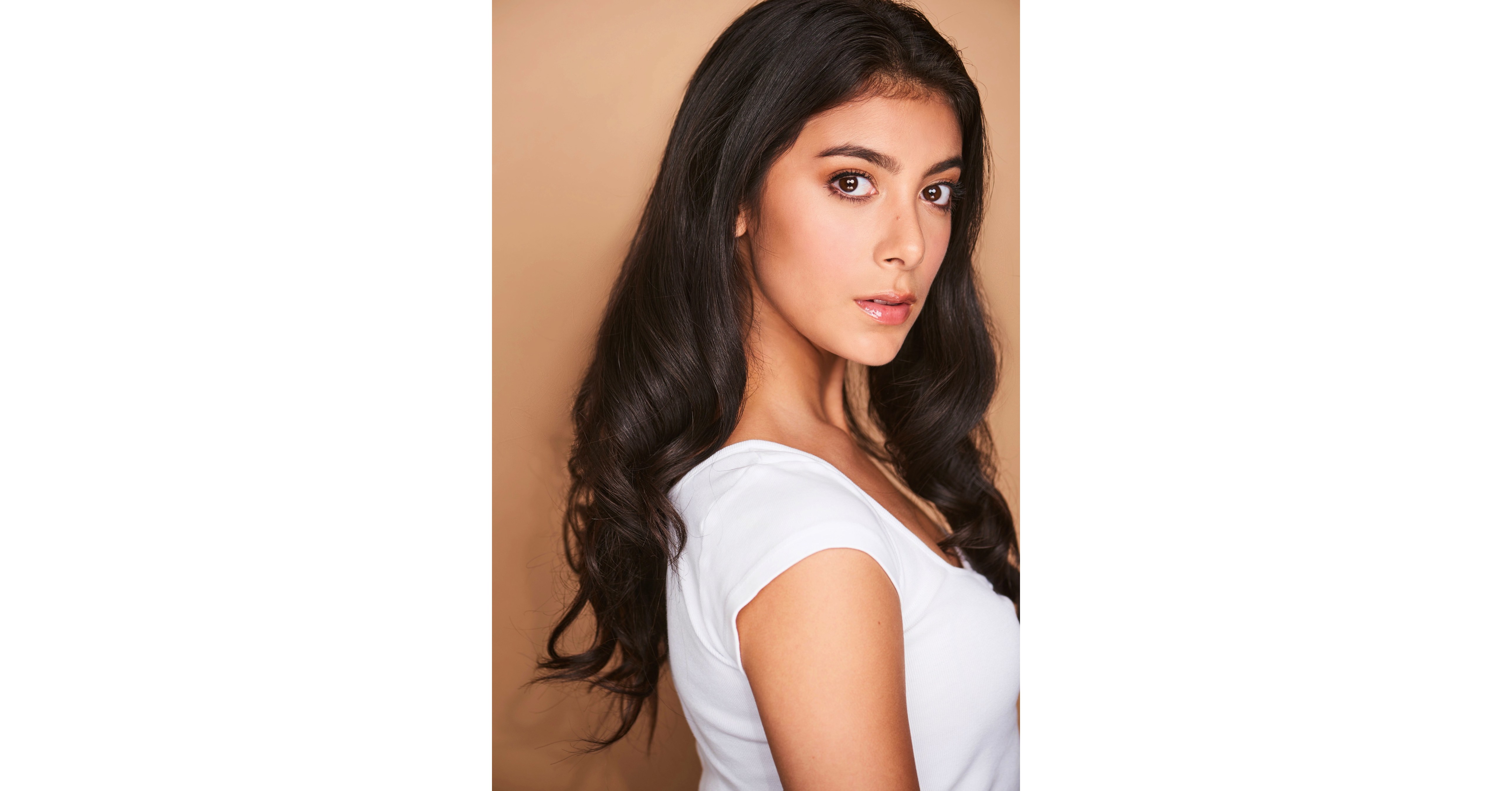 YouTube Star Giselle Torres Lands the Lead Role in the New Stage Production  of 