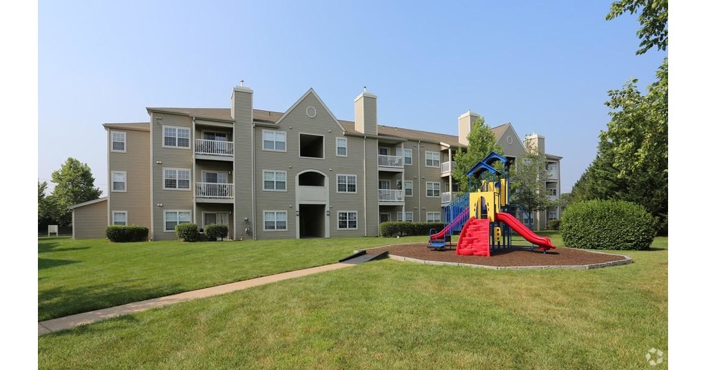 Hamilton Zanze Acquires The Reserve at Ballenger Creek Apartments in