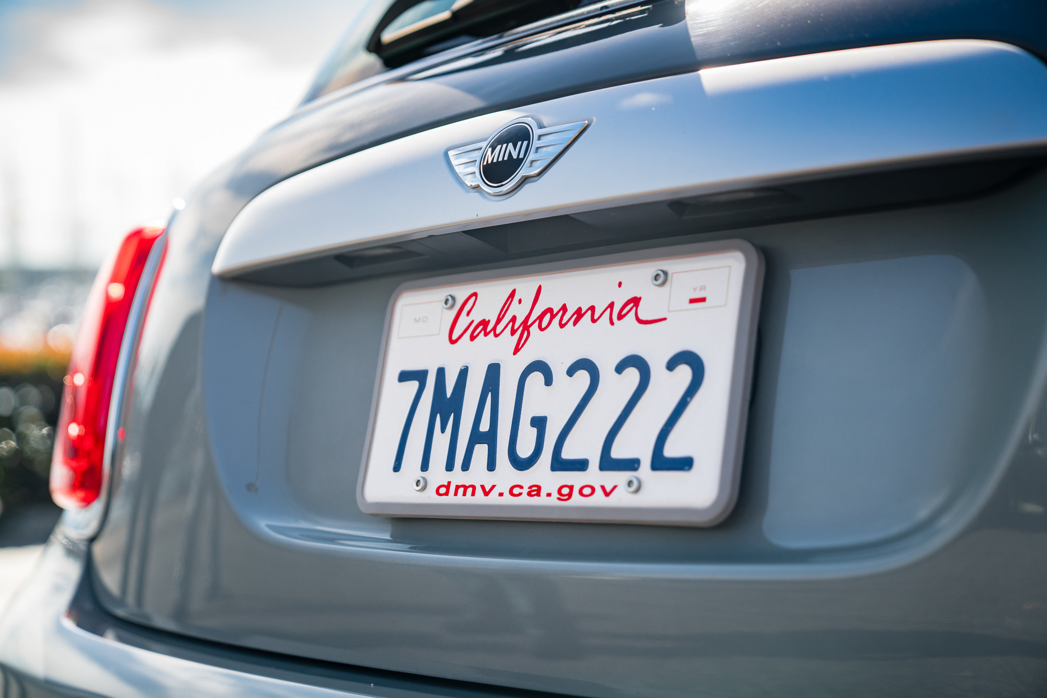 Rightcar Solutions Develops Unique Silicone License Plate Frame