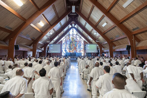 Pastor Robert Morris, founding lead senior pastor at Gateway Church, makes a surprise visit to the H.H. Coffield Unit, Texas's Largest Prison