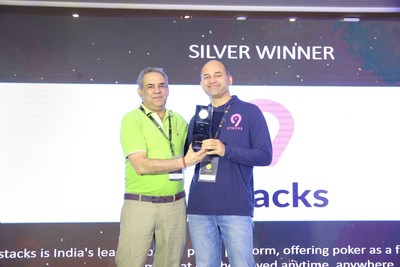Sudhir Kamath, CEO, 9stacks receiving the SSU Asia award 2019