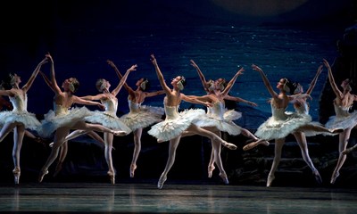 LG'S ALLIANCE WITH AMERICAN BALLET THEATRE ELEVATES ?LG SIGNATURE' FOR DISCERNING CONSUMERS | Collaboration Brings Together Two Internationally Celebrated Brands: LG SIGNATURE and America's National Ballet Company (Photo Credit: Swan Lake by Gene Schiavone)