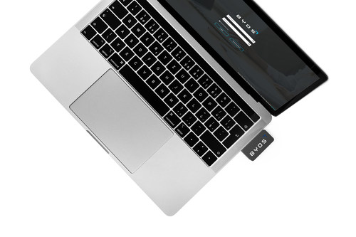 Byos' Portable Secure Gateway connects through a tablet or computer's USB. (CNW Group/Byos)