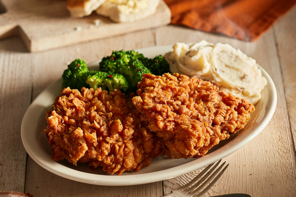 Cracker Barrel Old Country Store To Offer Sunday Homestyle Chicken Every Day Of The Week