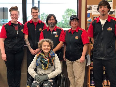MDA Ambassador Natalie from Cedar Falls, Iowa with members of the Casey’s team. MDA Ambassador Natalie from Cedar Falls, Iowa with members of the Casey’s team.