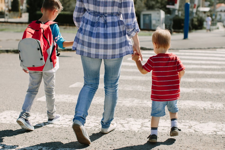 1. As the school year starts, there is new troubling research from CAA that shows an increase in parents reporting dangerous driving behaviours in school zones. (CNW Group/CAA South Central Ontario)