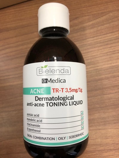 Bielenda Dr. Medica dermatological anti-acne toning liquid (CNW Group/Health Canada)