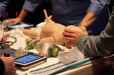 Past SUN attendees receive hands-on training with Laerdal’s SimBaby simulator. Past SUN attendees receive hands-on training with Laerdal’s SimBaby simulator.