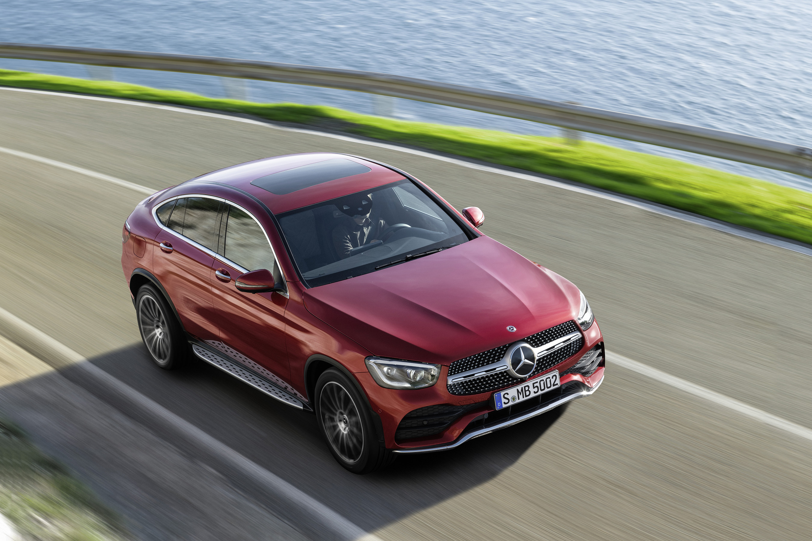 Suvs Drive Mercedes Benz Canada S Sales In August 2019