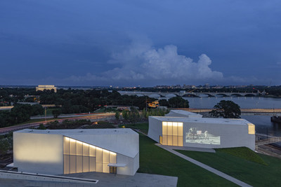 The REACH. Image © Richard Barnes. Courtesy of Steven Holl Architects