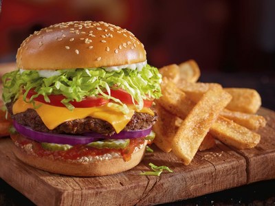 Red Robin’s Gourmet Cheeseburger features a fresh, never frozen beef patty fire-grilled to juicy perfection and topped with Red’s pickle relish, red onions, pickles, lettuce, tomatoes, mayo and choice of cheese.