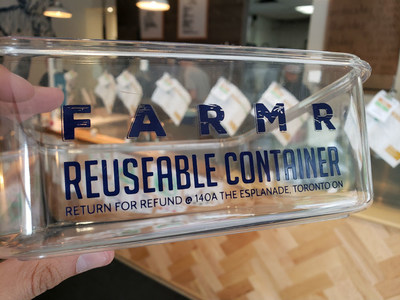 The Farm'r reusable takeout container. Return for a refund. (CNW Group/Farm'r Eatery & Catering)